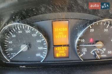 Туристический / Междугородний автобус Mercedes-Benz Sprinter 2013 в 