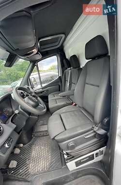 Грузовой фургон Mercedes-Benz Sprinter 2018 в 