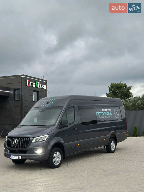 Грузовой фургон Mercedes-Benz Sprinter 2021 в 