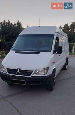 Вантажний фургон Mercedes-Benz Sprinter 2004 в Умані