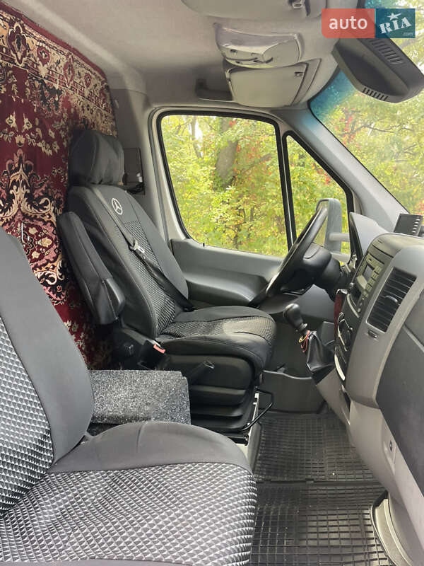 Вантажний фургон Mercedes-Benz Sprinter 2016 в Вишгороді