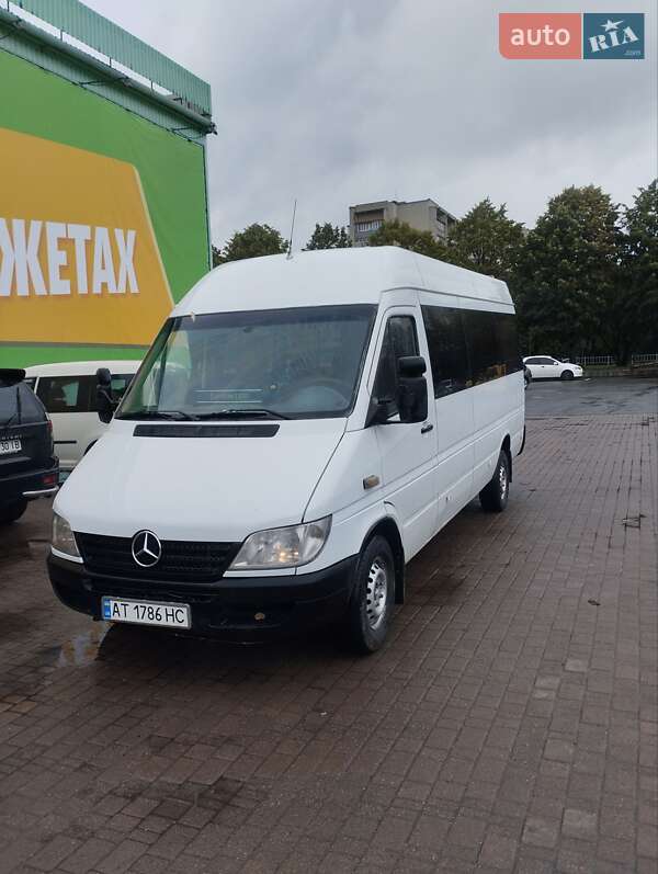 Mercedes-Benz Sprinter 2003