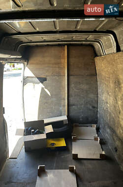 Грузовой фургон Mercedes-Benz Sprinter 2003 в 