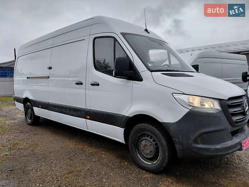 Грузовой фургон Mercedes-Benz Sprinter 2021 в Ивано-Франковске