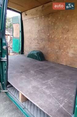 Грузовой фургон Mercedes-Benz Sprinter 2005 в 