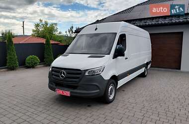 Грузовой фургон Mercedes-Benz Sprinter 2020 в 