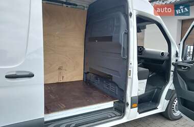 Грузовой фургон Mercedes-Benz Sprinter 2020 в 