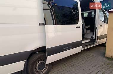 Грузопассажирский фургон Mercedes-Benz Sprinter 2023 в 