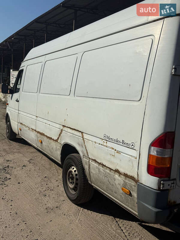 Грузовой фургон Mercedes-Benz Sprinter 2000 в Киеве