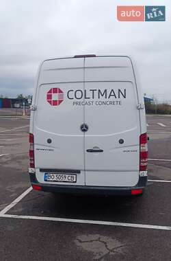 Грузовой фургон Mercedes-Benz Sprinter 2014 в 