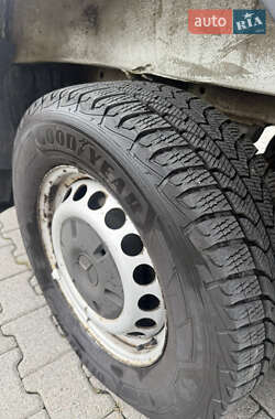 Грузовой фургон Mercedes-Benz Sprinter 2013 в 