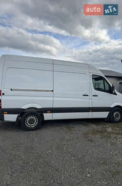 Грузовой фургон Mercedes-Benz Sprinter 2013 в 