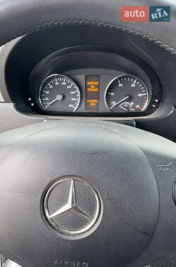 Грузовой фургон Mercedes-Benz Sprinter 2013 в 