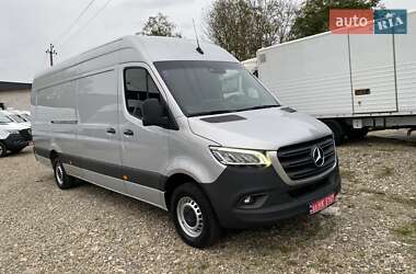 Грузовой фургон Mercedes-Benz Sprinter 2023 в 