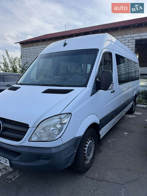 Mercedes-Benz Sprinter 2013