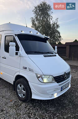 Туристический / Междугородний автобус Mercedes-Benz Sprinter 2000 в 