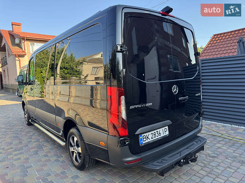 Микроавтобус Mercedes-Benz Sprinter 2019 в Ровно фото 75 Микроавтобус Mercedes-Benz Sprinter 2019 в Ровно