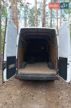 Микроавтобус грузовой (до 3,5т) Mercedes-Benz Sprinter 2004 в 