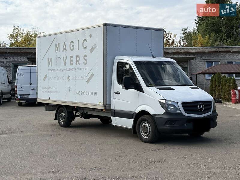 Грузовой фургон Mercedes-Benz Sprinter 2018 в 