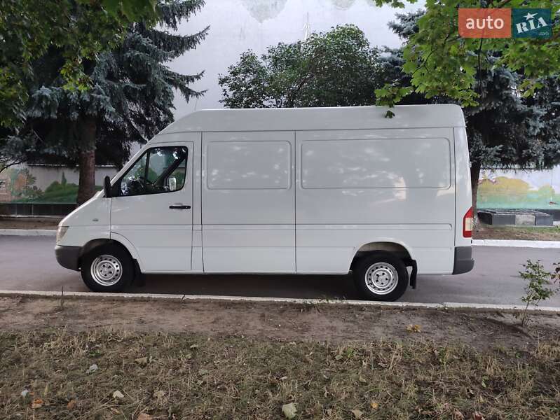 Mercedes-Benz Sprinter 2006