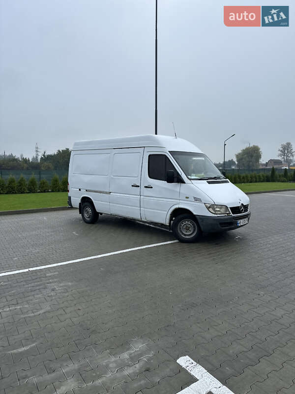 Грузовой фургон Mercedes-Benz Sprinter 2005 в Виннице