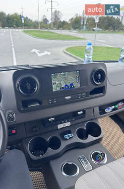 Микроавтобус Mercedes-Benz Sprinter 2022 в 