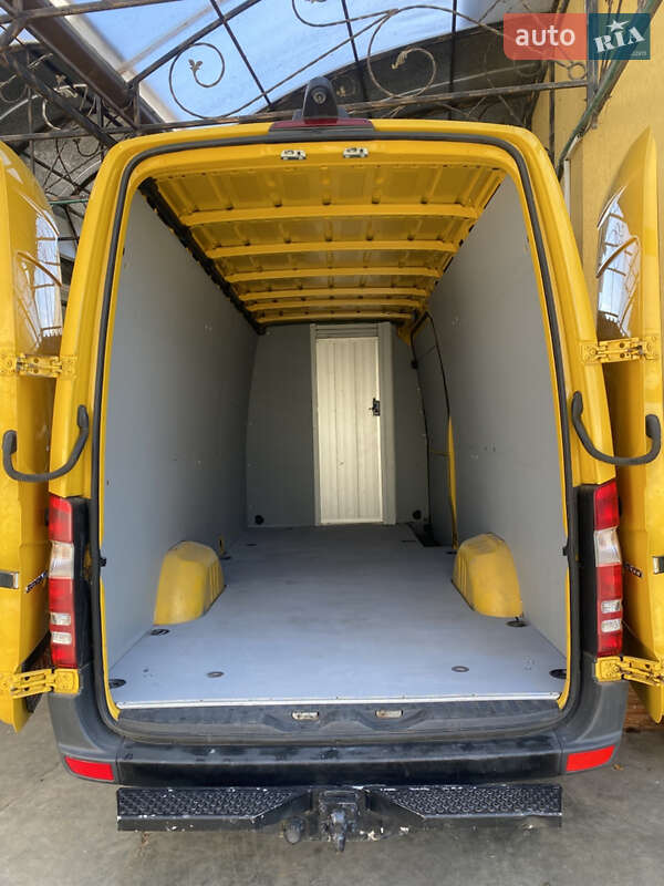 Вантажний фургон Mercedes-Benz Sprinter 2017 в Тячеві