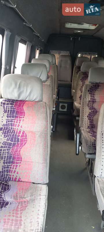 Пригородный автобус Mercedes-Benz Sprinter 2001 в Корсуне-Шевченковском