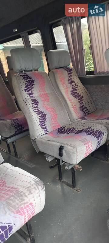 Пригородный автобус Mercedes-Benz Sprinter 2001 в Корсуне-Шевченковском