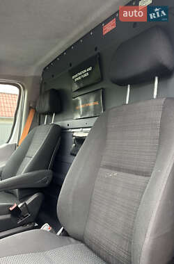 Грузовой фургон Mercedes-Benz Sprinter 2016 в 