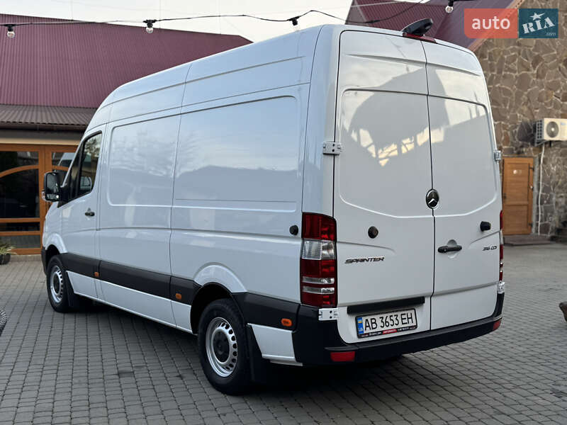 Вантажний фургон Mercedes-Benz Sprinter 2015 в Іршаві