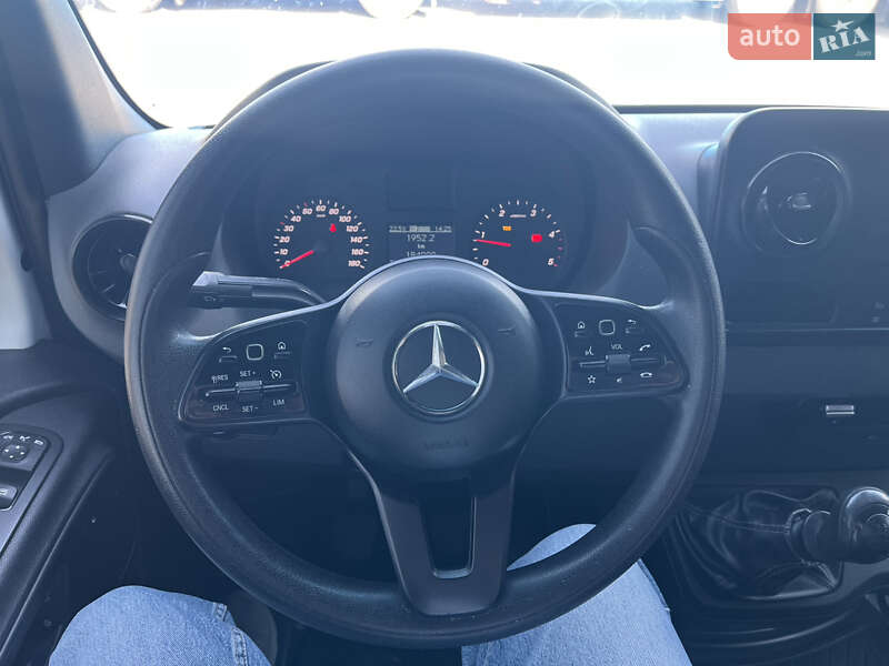 Вантажний фургон Mercedes-Benz Sprinter 2018 в Івано-Франківську