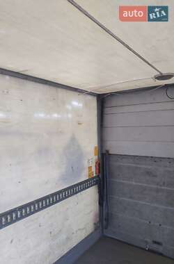 Грузовой фургон Mercedes-Benz Sprinter 2005 в 