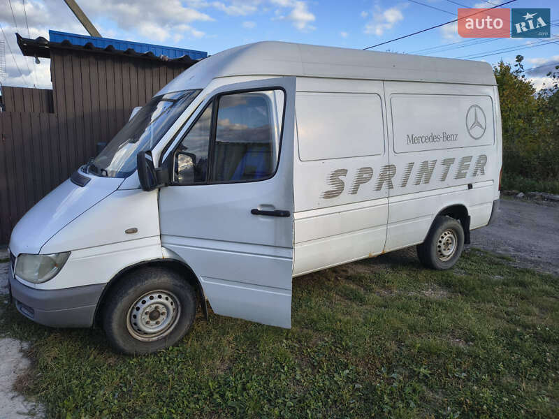 Мікроавтобус Mercedes-Benz Sprinter 2004 в Києві