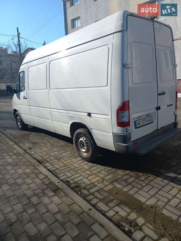 Грузовой фургон Mercedes-Benz Sprinter 2004 в Черновцах