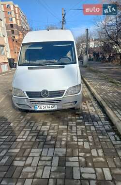 Грузовой фургон Mercedes-Benz Sprinter 2004 в 
