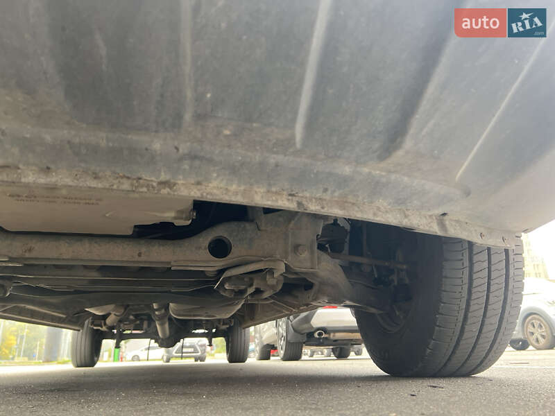 Вантажний фургон Mercedes-Benz Sprinter 2017 в Дніпрі