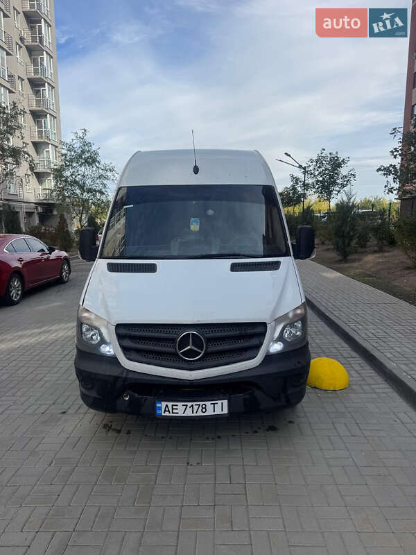 Вантажний фургон Mercedes-Benz Sprinter 2017 в Дніпрі