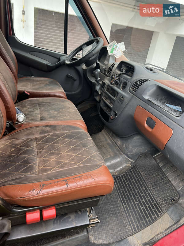 Вантажопасажирський фургон Mercedes-Benz Sprinter 2004 в Дніпрі фото 7 Вантажопасажирський фургон Mercedes-Benz Sprinter 2004 в Дніпрі