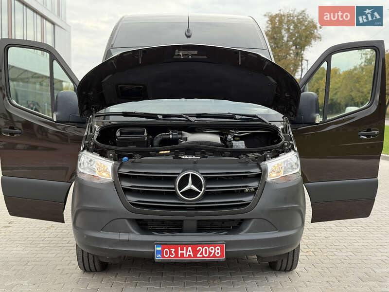 Грузовой фургон Mercedes-Benz Sprinter 2022 в Ровно