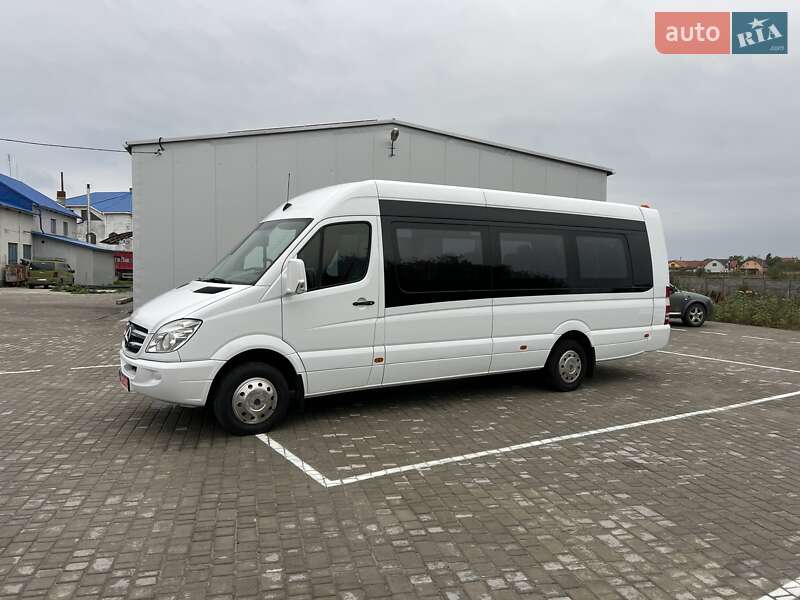 Туристический / Междугородний автобус Mercedes-Benz Sprinter 2012 в Хотине