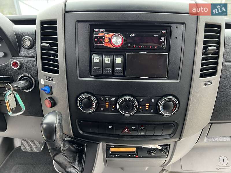Туристический / Междугородний автобус Mercedes-Benz Sprinter 2012 в Хотине