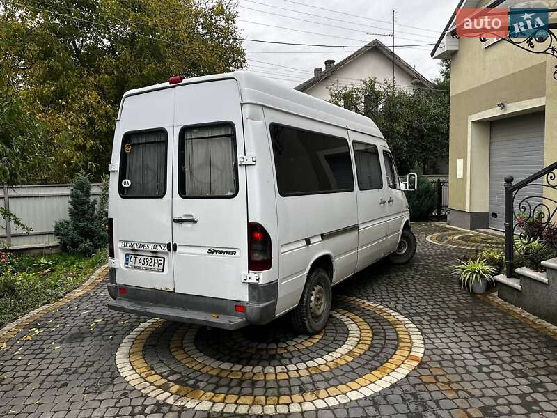Микроавтобус грузовой (до 3,5т) Mercedes-Benz Sprinter 2001 в Коломые