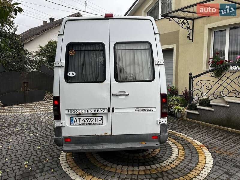 Микроавтобус грузовой (до 3,5т) Mercedes-Benz Sprinter 2001 в Коломые