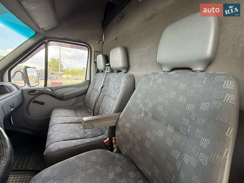 Грузовой фургон Mercedes-Benz Sprinter 2004 в Хмельницком