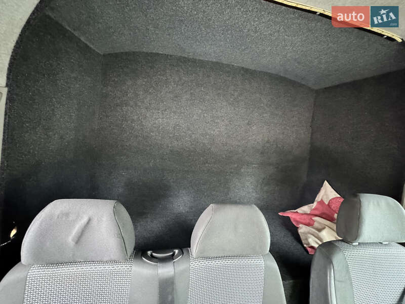 Грузовой фургон Mercedes-Benz Sprinter 2011 в Ровно