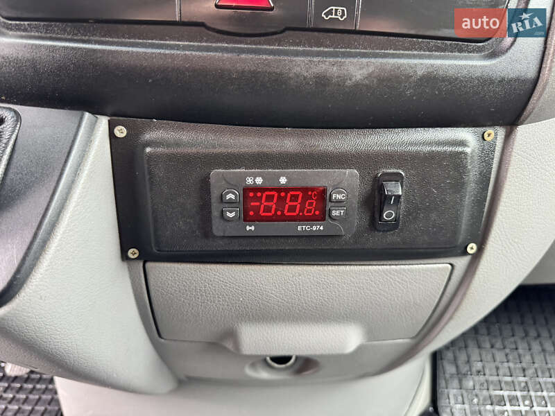 Грузовой фургон Mercedes-Benz Sprinter 2011 в Ровно