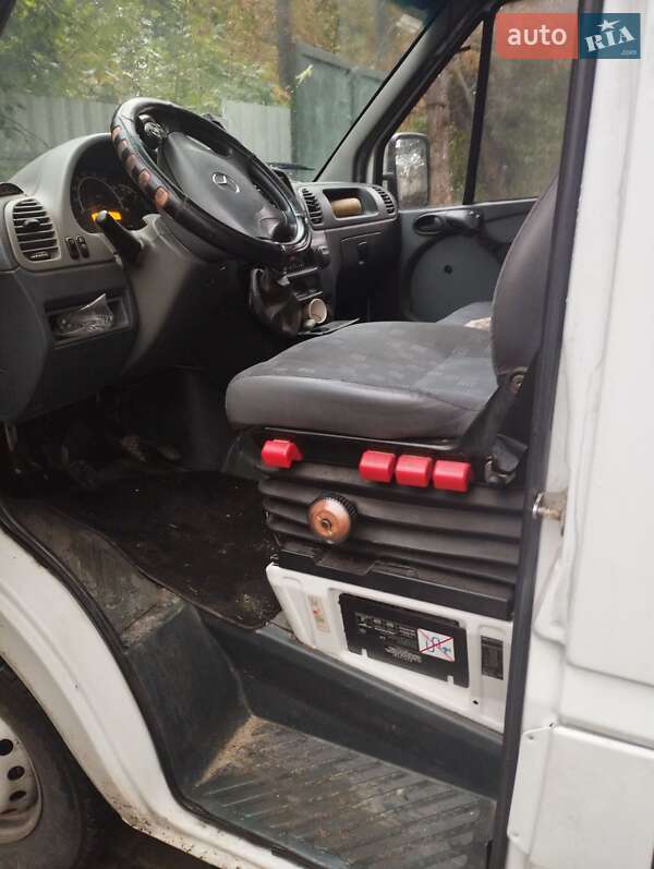 Грузопассажирский фургон Mercedes-Benz Sprinter 2005 в Фастове