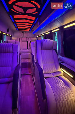 Микроавтобус Mercedes-Benz Sprinter 2017 в 