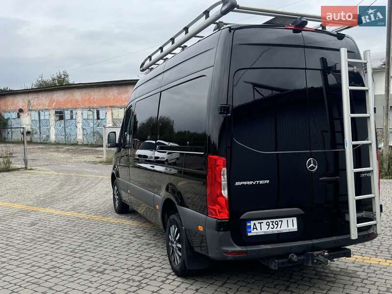 Грузопассажирский фургон Mercedes-Benz Sprinter 2021 в Ивано-Франковске